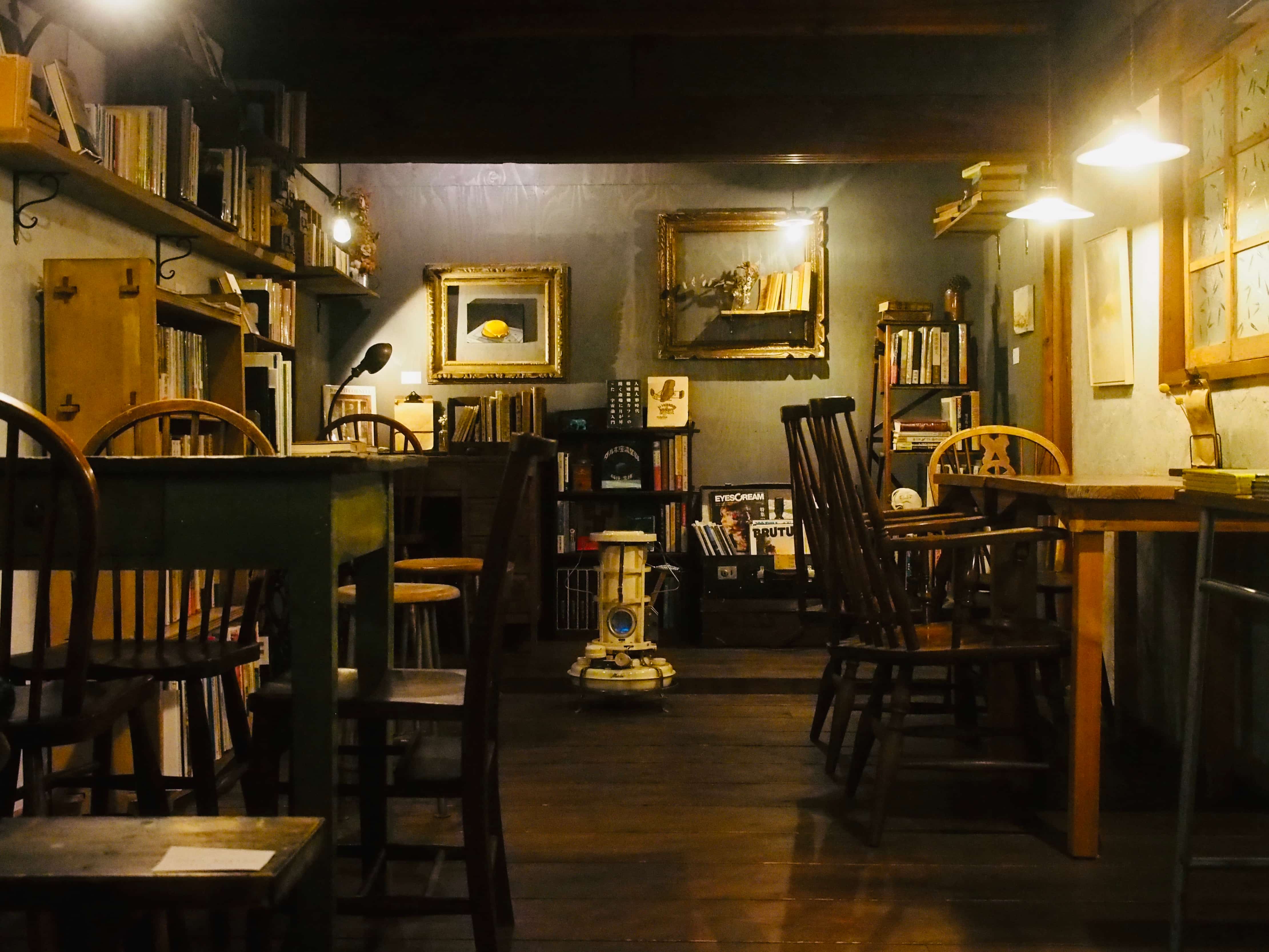 bookカフェ「cafeめがね書房」