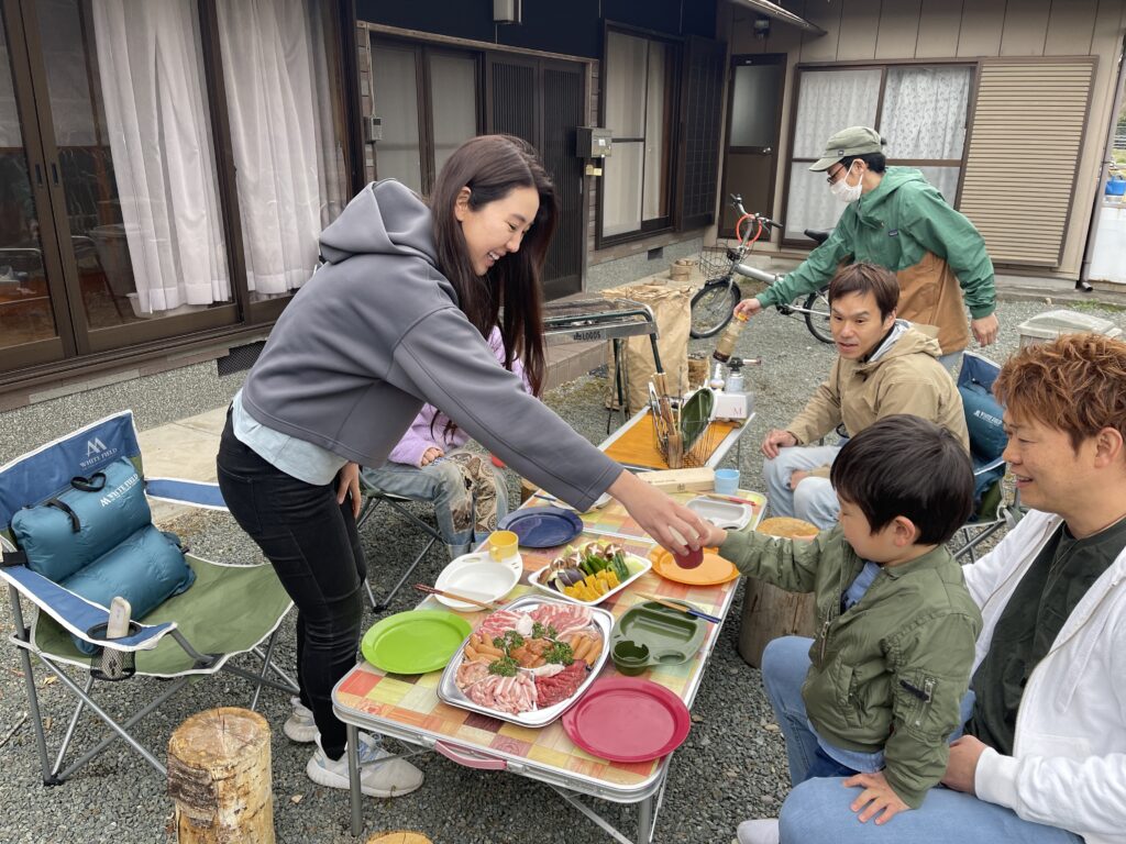 三重の田舎の一軒家貸し切り手ぶらバーベキュー(BBQ)プラン・友達同士で、家族で