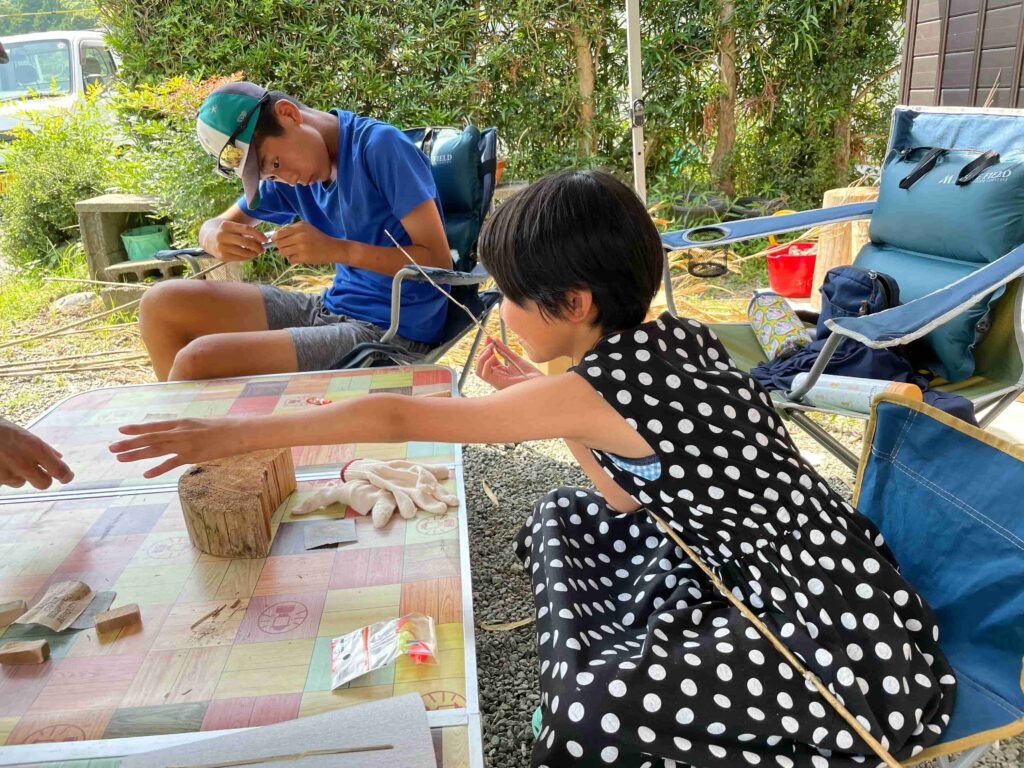 三重県竹細工で川遊び