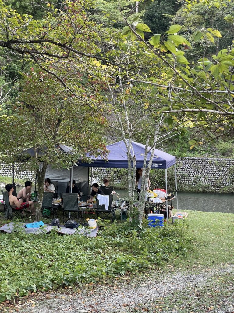 体験ハウスみよし、田舎の穴場川遊び日帰り手ぶらBBQを大人友達同士で開催