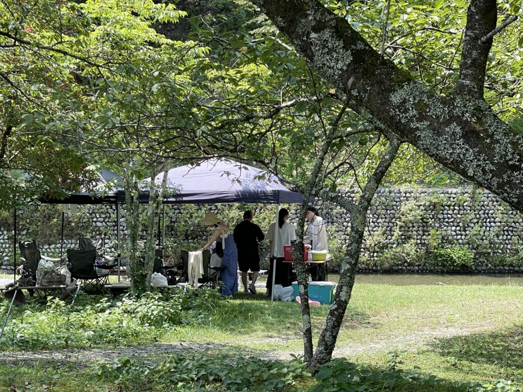 2025体験ハウスみよしの川遊び手ぶら日帰りBBQを女子友同士